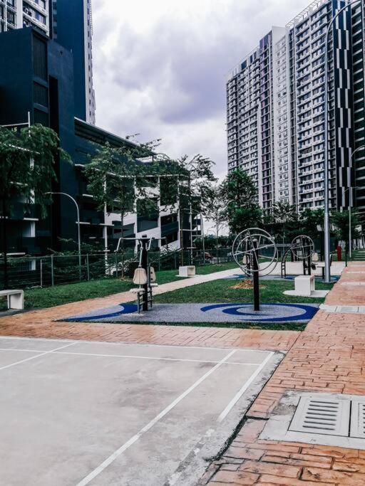 Homestay Casa Nur Iman @Adelia Kajang Exteriör bild